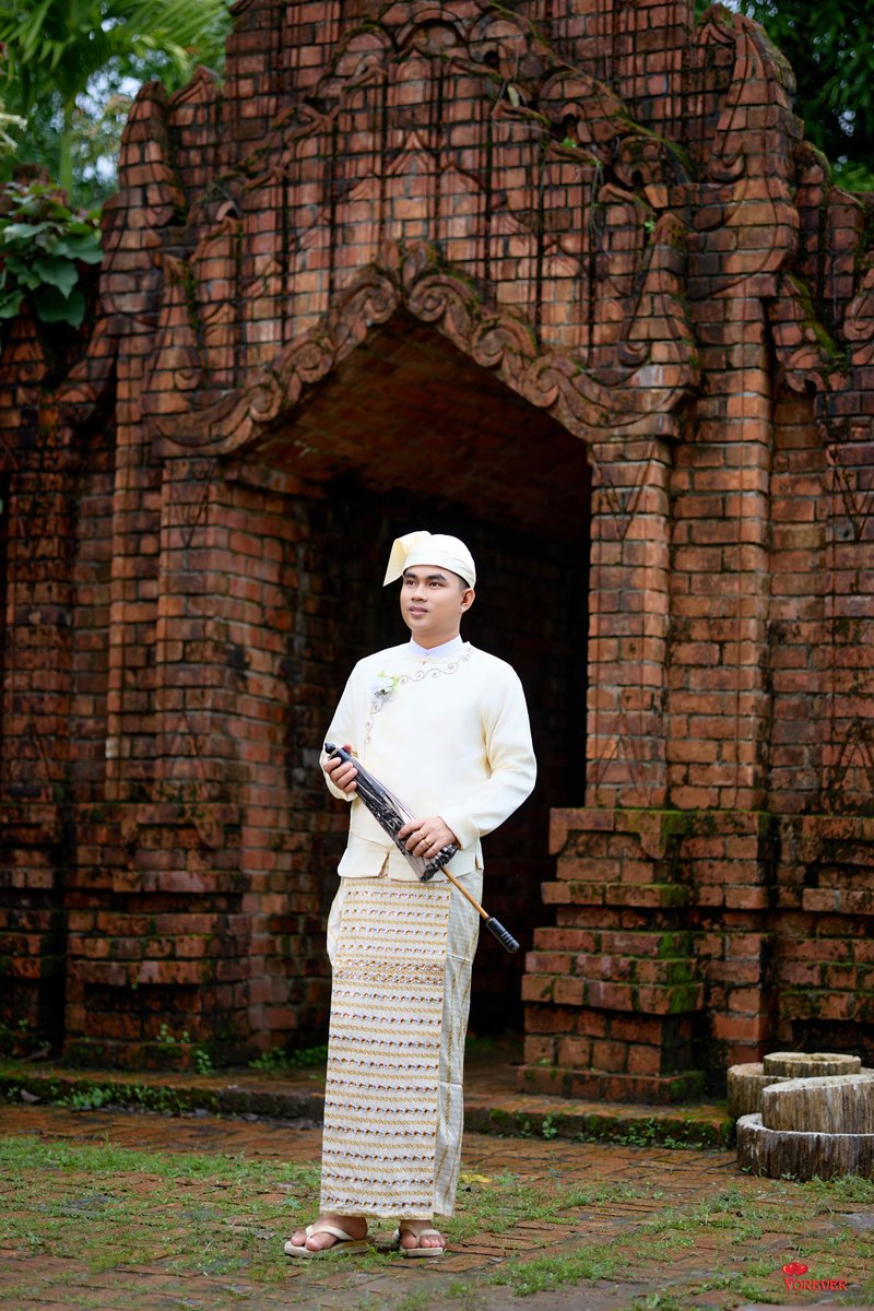 Groom Photo